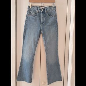 *ZARA* Mid-rise crop flare jeans in blue size US4